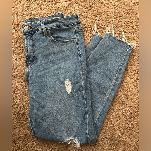 ⚡️ 2/$15 old navy jeans - Picture 1 of 4